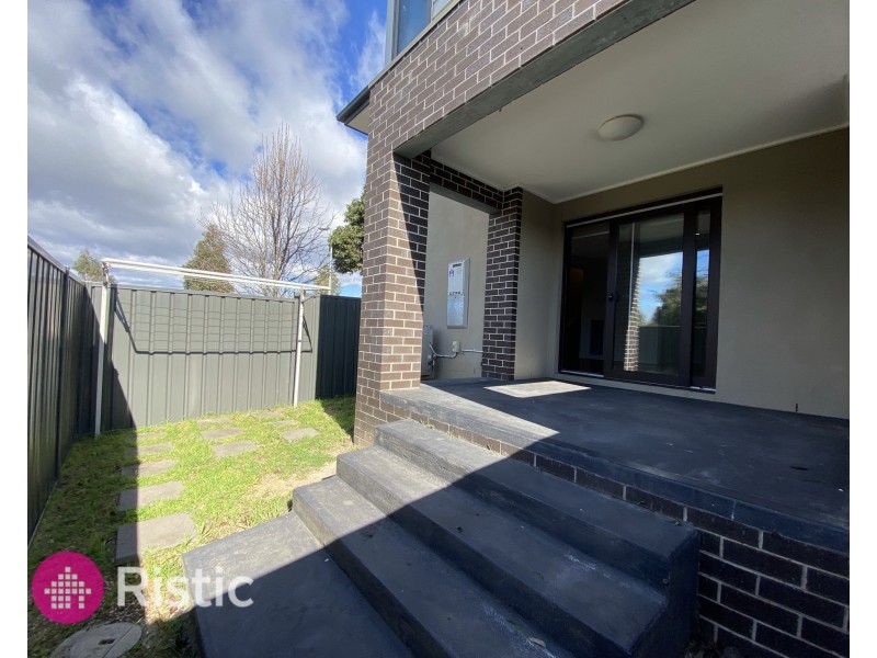 10 Weerona Parkway, Wollert VIC 3750