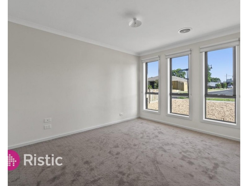 7 Miranda Drive, Doreen VIC 3754