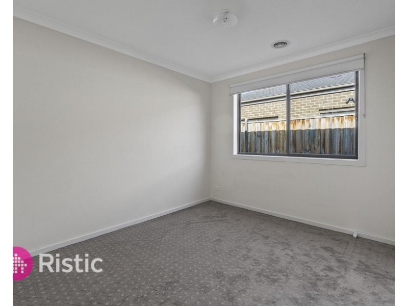 7 Miranda Drive, Doreen VIC 3754