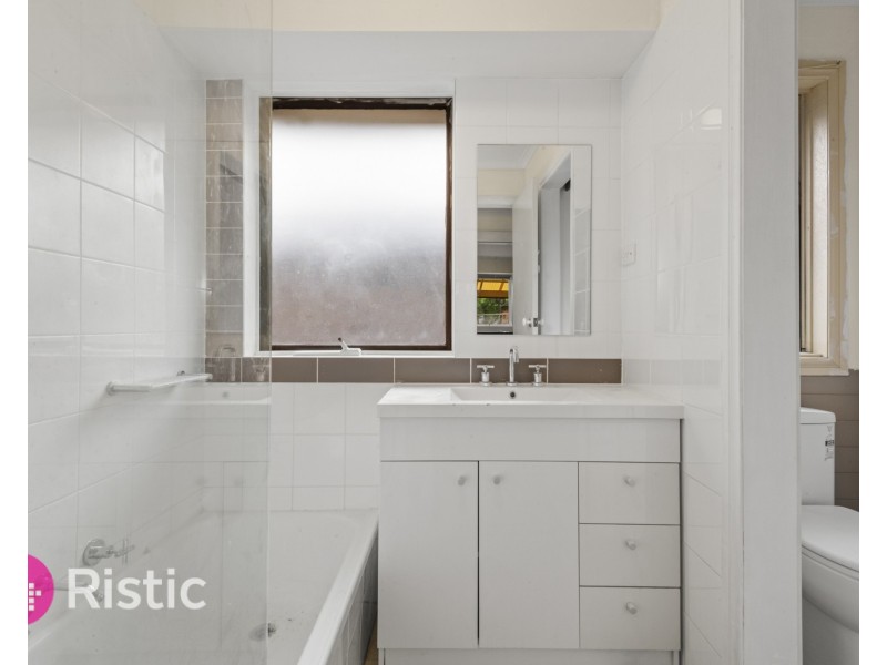 13 Springfield Court, Mill Park VIC 3082