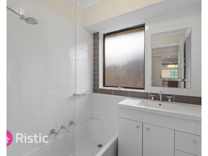 13 Springfield Court, Mill Park VIC 3082