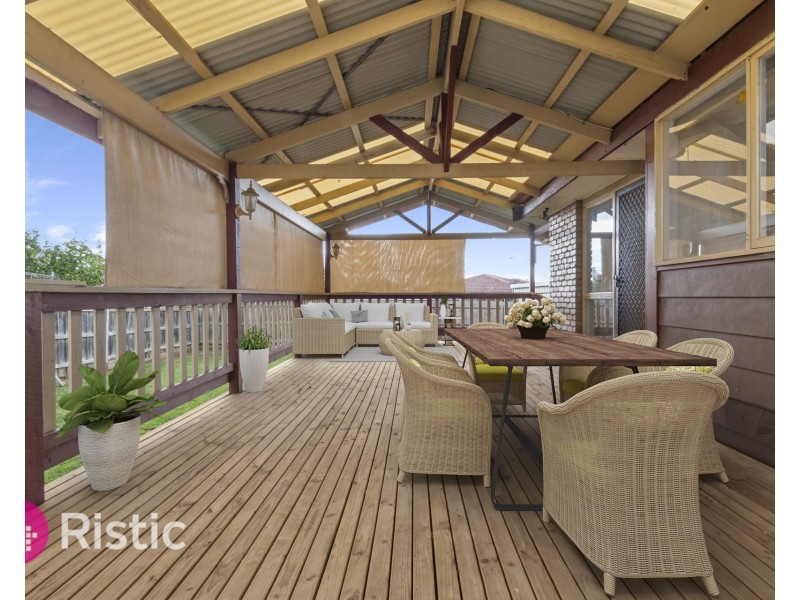 13 Springfield Court, Mill Park VIC 3082