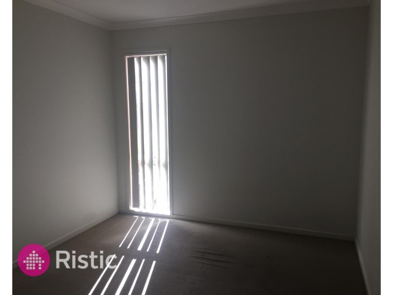 19 Sanctum Circuit, Doreen VIC 3754