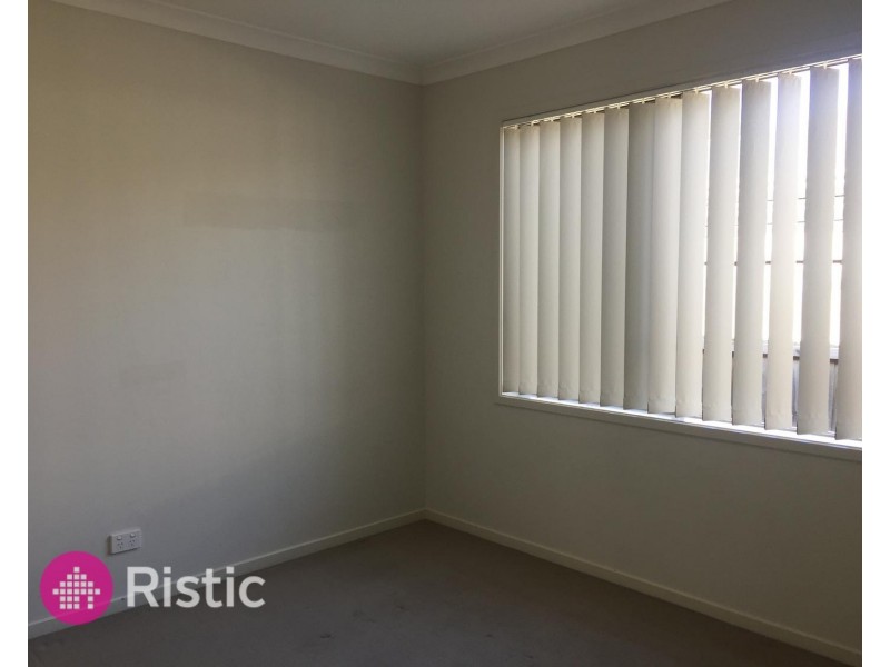 19 Sanctum Circuit, Doreen VIC 3754