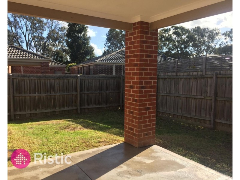 19 Sanctum Circuit, Doreen VIC 3754