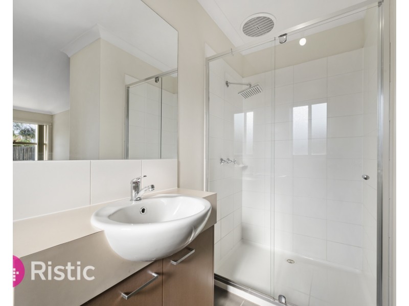 43 Senecio Drive, Doreen VIC 3754