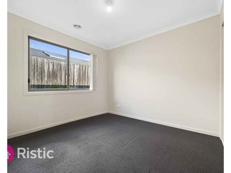 43 Senecio Drive, Doreen VIC 3754