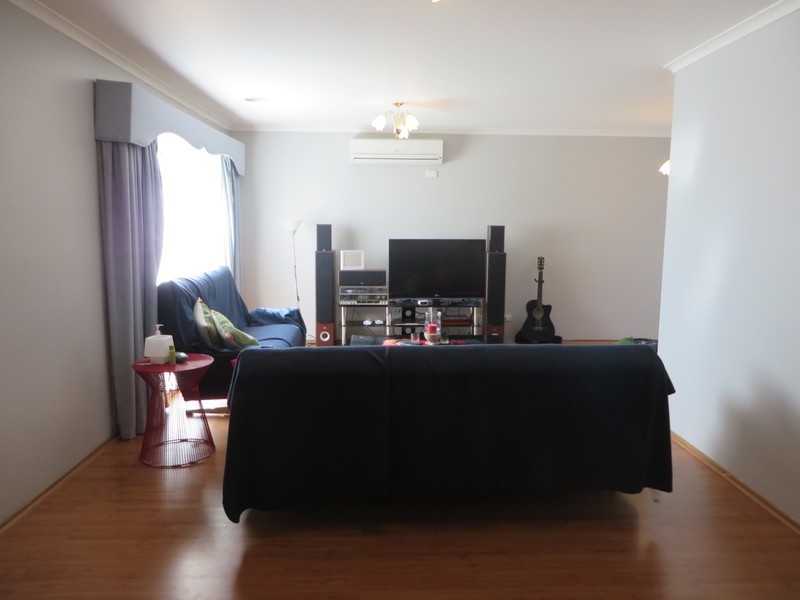 47 Grenda Drive, Mill Park VIC 3082