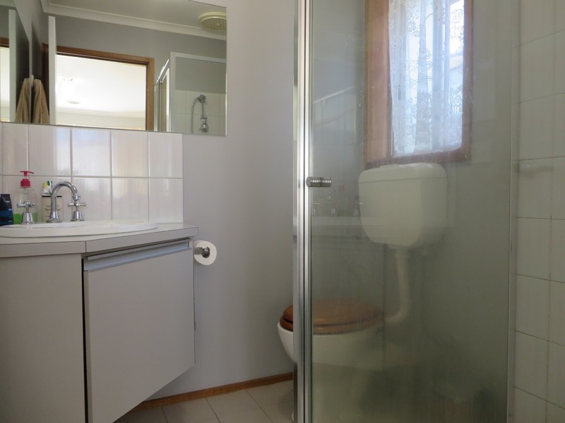 47 Grenda Drive, Mill Park VIC 3082