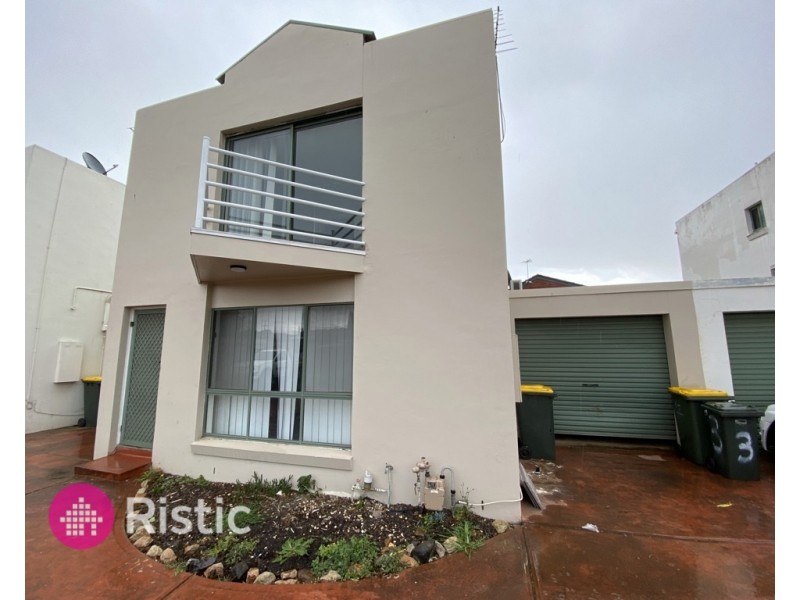 4/9 Ostia Court, Thomastown VIC 3074