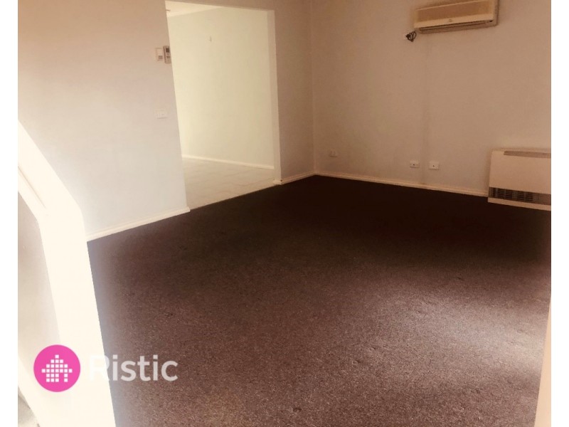 4/9 Ostia Court, Thomastown VIC 3074