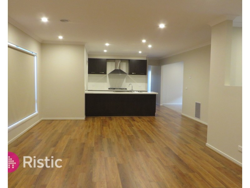 48 Woodcrest Way, Wollert VIC 3750