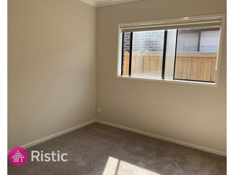 48 Woodcrest Way, Wollert VIC 3750