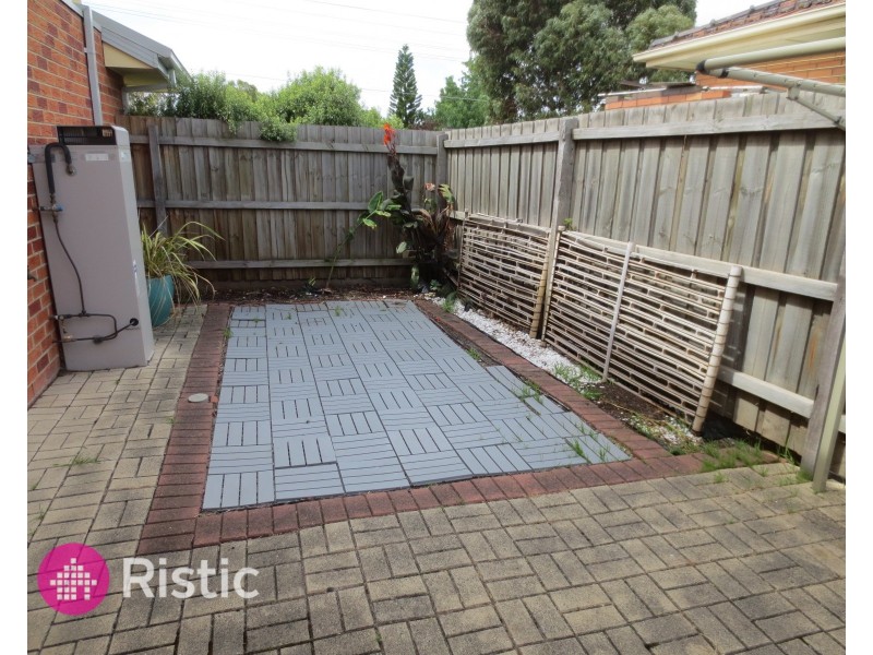 1/125 South Street, Hadfield VIC 3046