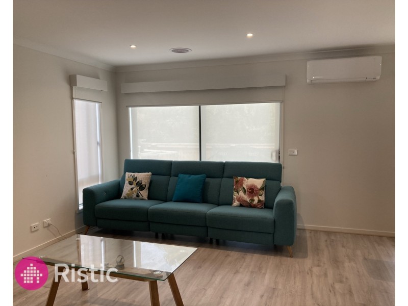 28 Odette Way, South Morang VIC 3752