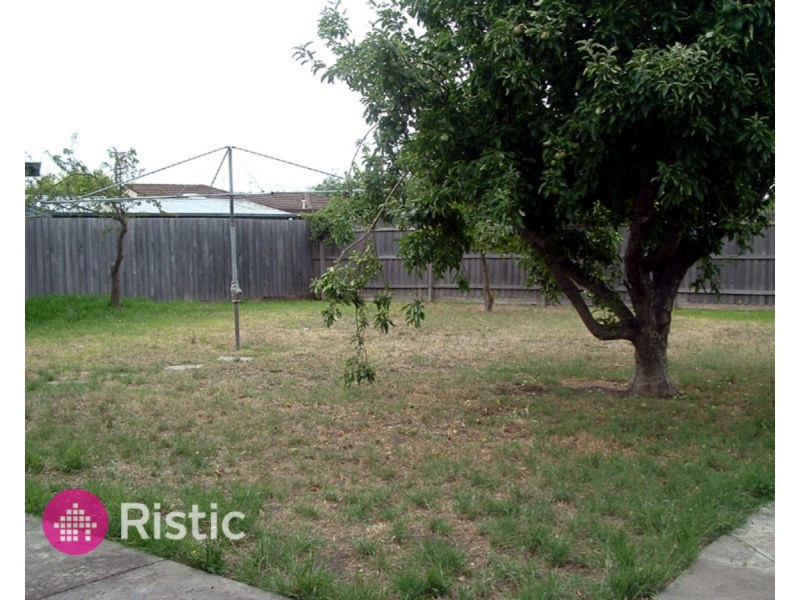 19 Memorial Avenue, Epping VIC 3076