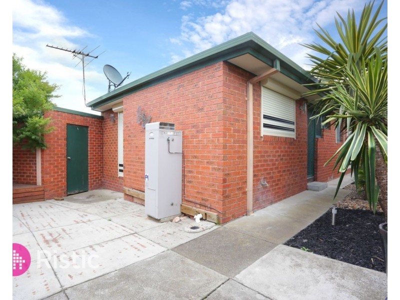 2/68 Northumberland Drive, Epping VIC 3076