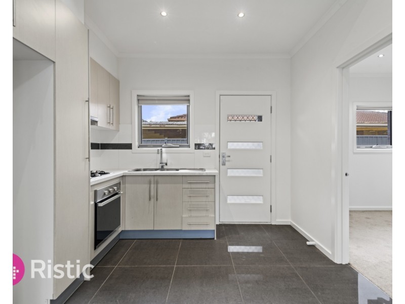 3/13 Hall Street, Epping VIC 3076