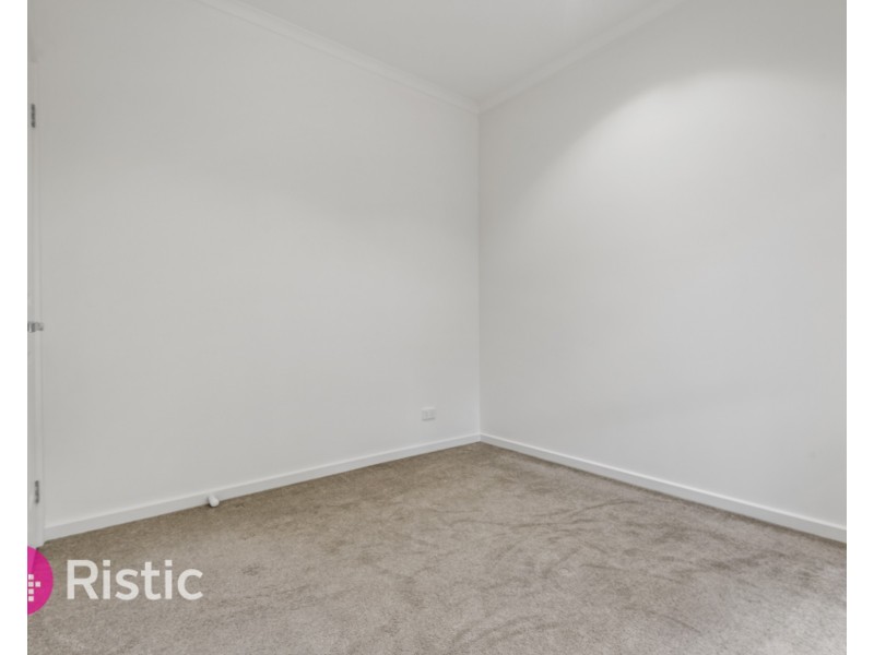 3/13 Hall Street, Epping VIC 3076