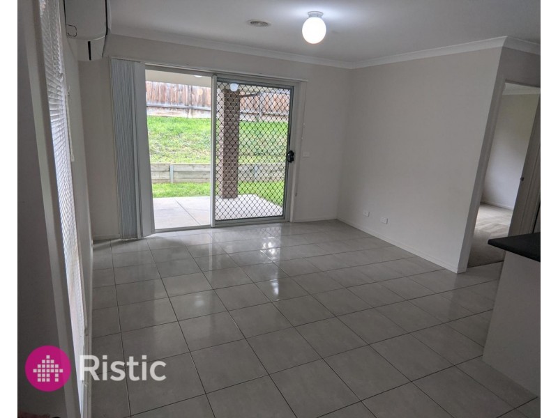 23 Peterborough Drive, Doreen VIC 3754