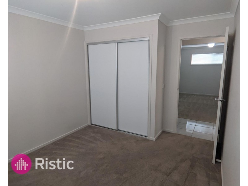 23 Peterborough Drive, Doreen VIC 3754