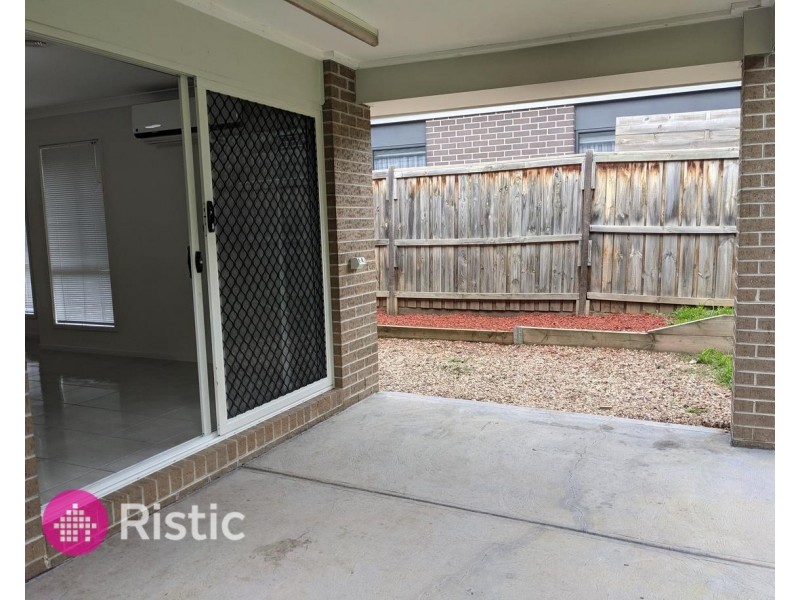 23 Peterborough Drive, Doreen VIC 3754