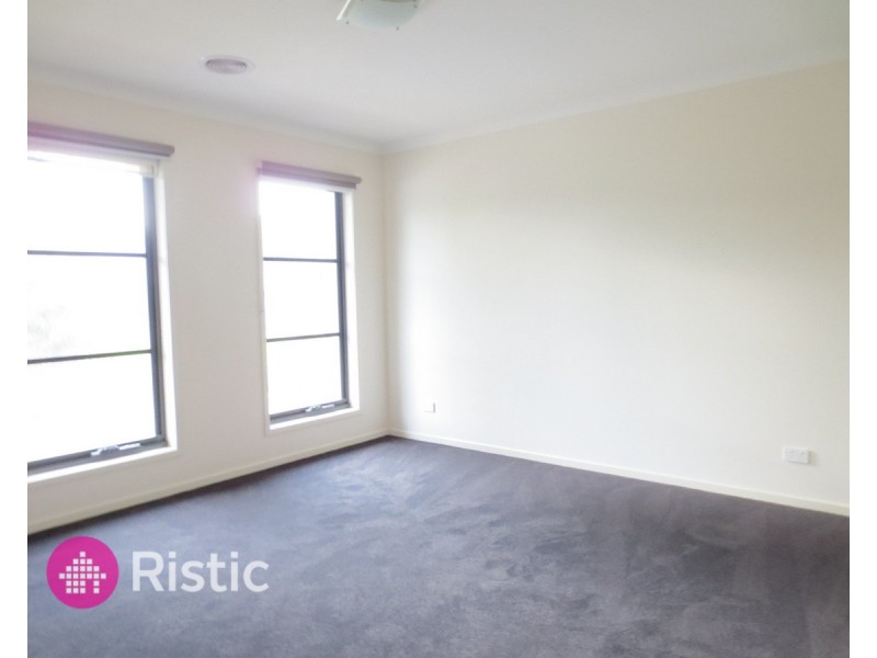 15 Hestia Court, South Morang VIC 3752