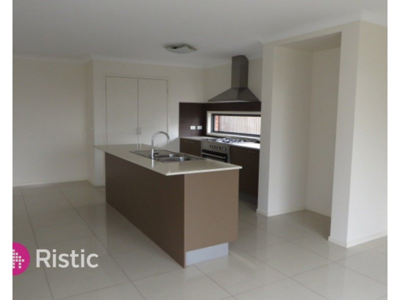 15 Hestia Court, South Morang VIC 3752