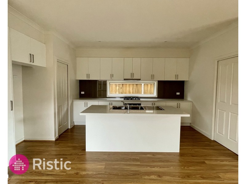 29 Kinkora Crescent, South Morang VIC 3752