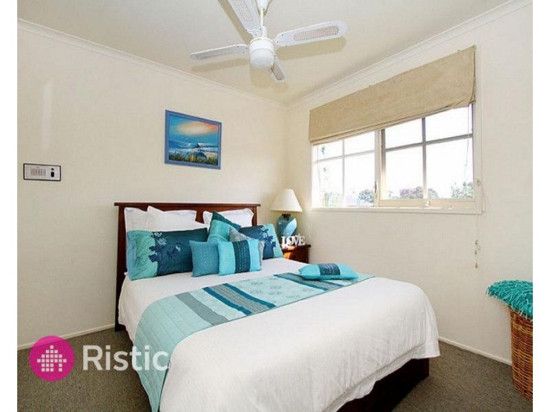 5 Ellerslie Court, Mill Park VIC 3082