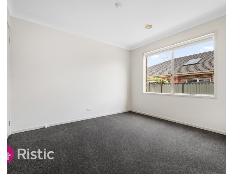 67 Breasley Parkway, Point Cook VIC 3030
