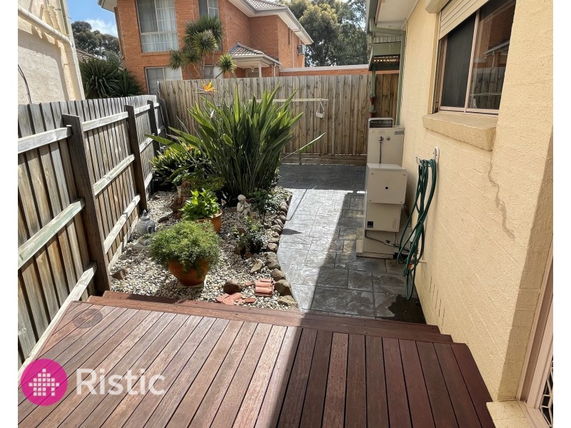 1/13 Mirbelia Crescent, Mill Park VIC 3082