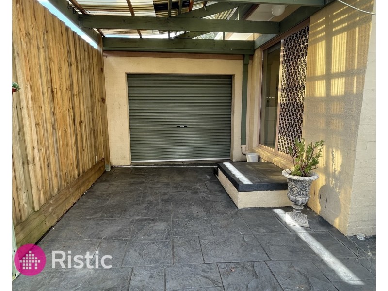 1/13 Mirbelia Crescent, Mill Park VIC 3082