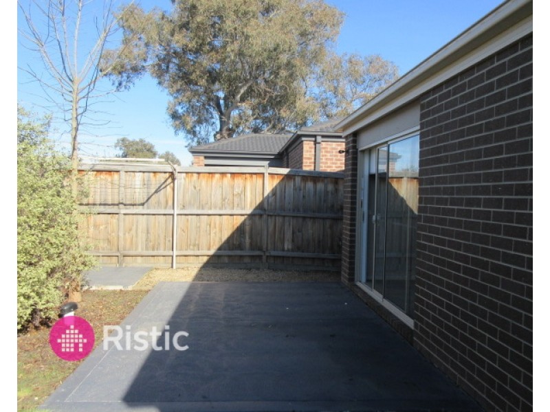42 Sissinghurst Parade, Mernda VIC 3754