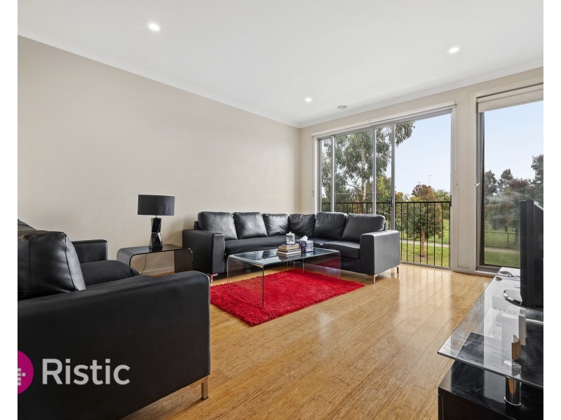 32B Middleton Drive, Point Cook VIC 3030