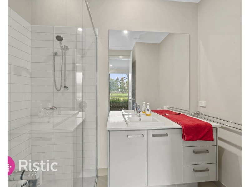 32B Middleton Drive, Point Cook VIC 3030