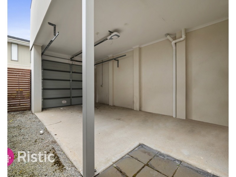 32B Middleton Drive, Point Cook VIC 3030