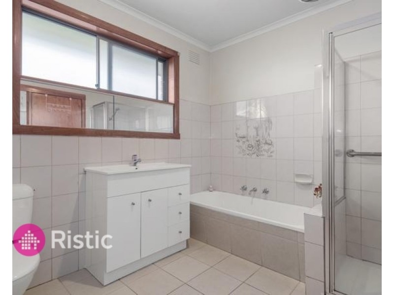 Room 3 / 96 Dunne Street, Kingsbury VIC 3083