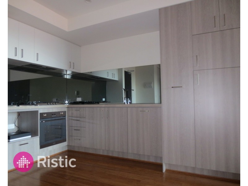 202/7 Warrs Avenue, Preston VIC 3072