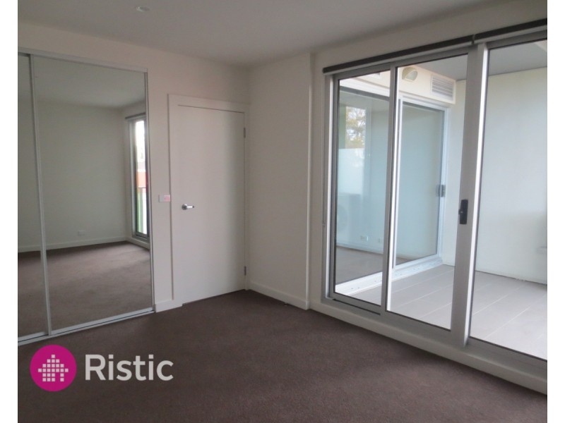 202/7 Warrs Avenue, Preston VIC 3072