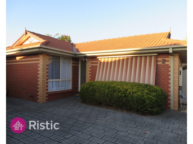 2 Bradley Drive, Mill Park VIC 3082