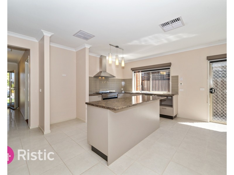 24 Tindales Road, Wollert VIC 3750