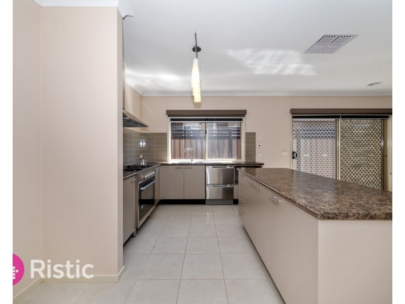 24 Tindales Road, Wollert VIC 3750