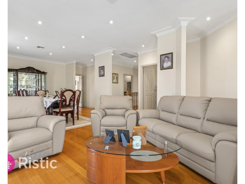 5 Australis Drive, Mill Park VIC 3082