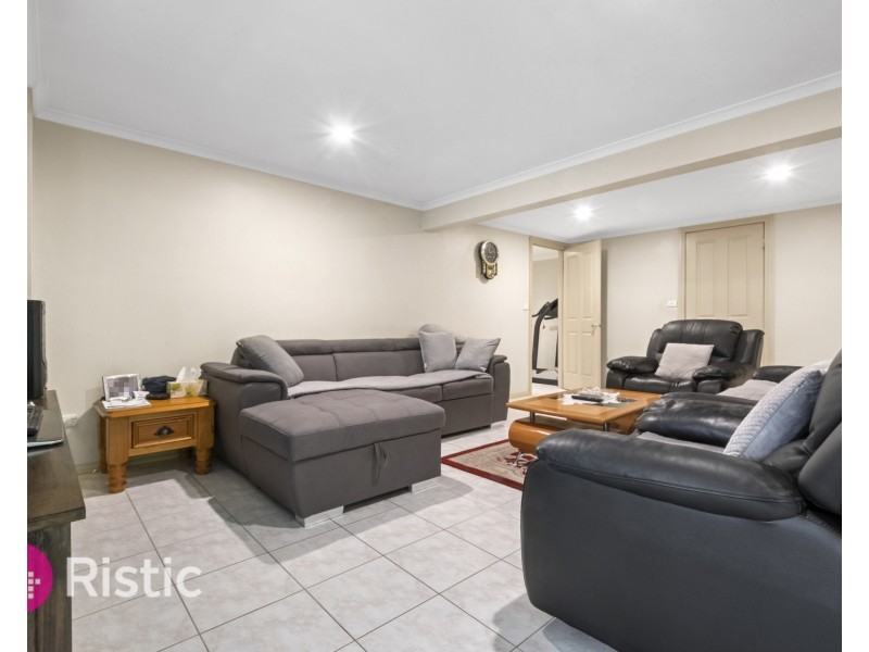 5 Australis Drive, Mill Park VIC 3082
