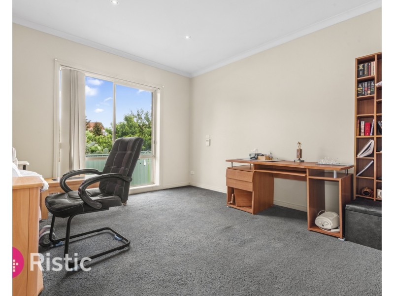 5 Australis Drive, Mill Park VIC 3082