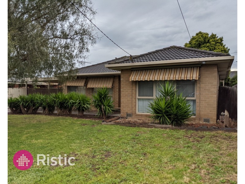 19 Savannah Crescent, Epping VIC 3076