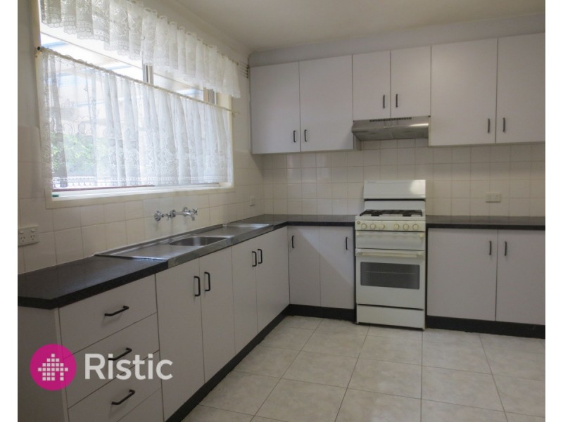 19 Savannah Crescent, Epping VIC 3076