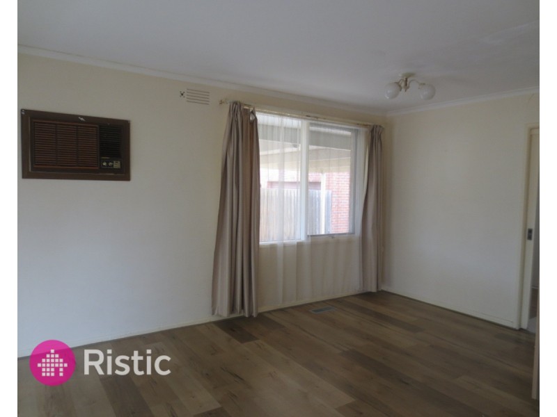 19 Savannah Crescent, Epping VIC 3076