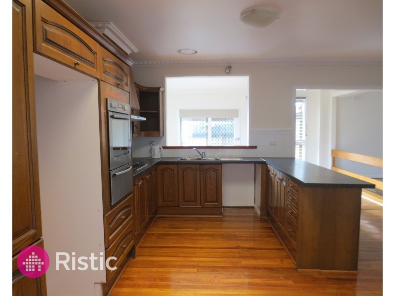 104 Mill Park Drive, Mill Park VIC 3082